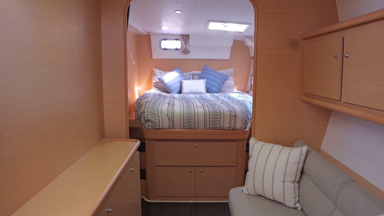 2014 Lagoon 421 - Photo 27