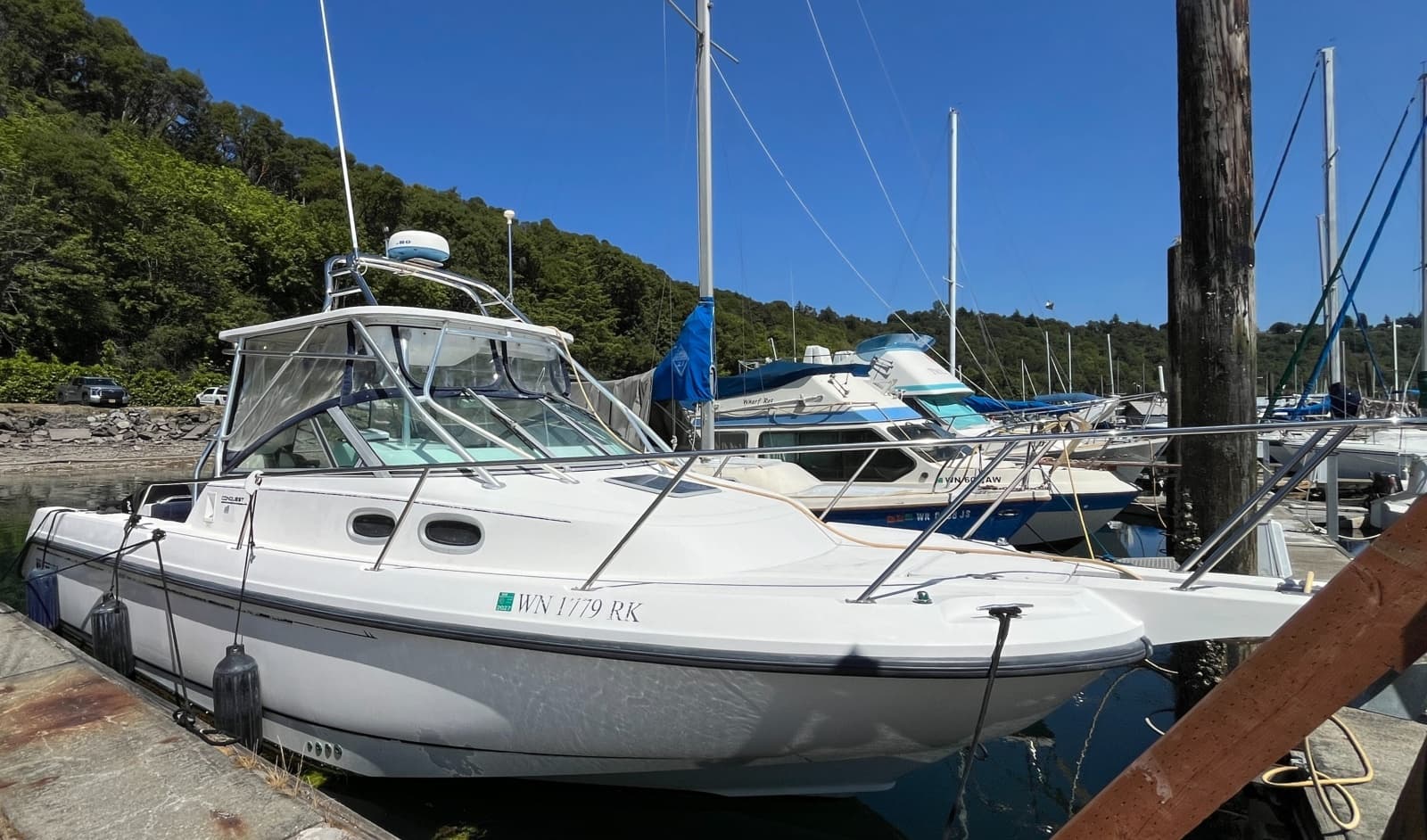 2001 Boston Whaler Conquest 28 - Photo 1