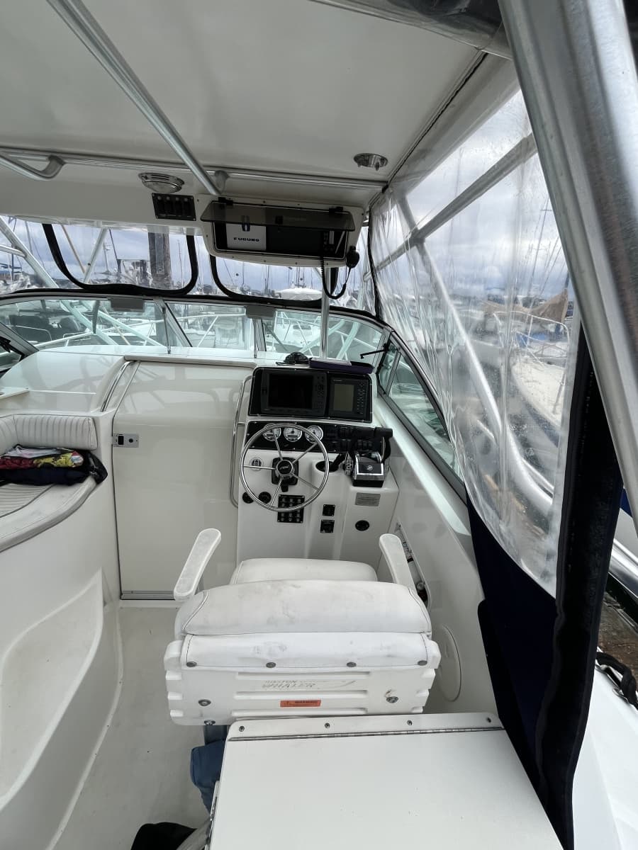 2001 Boston Whaler Conquest 28 - Photo 7