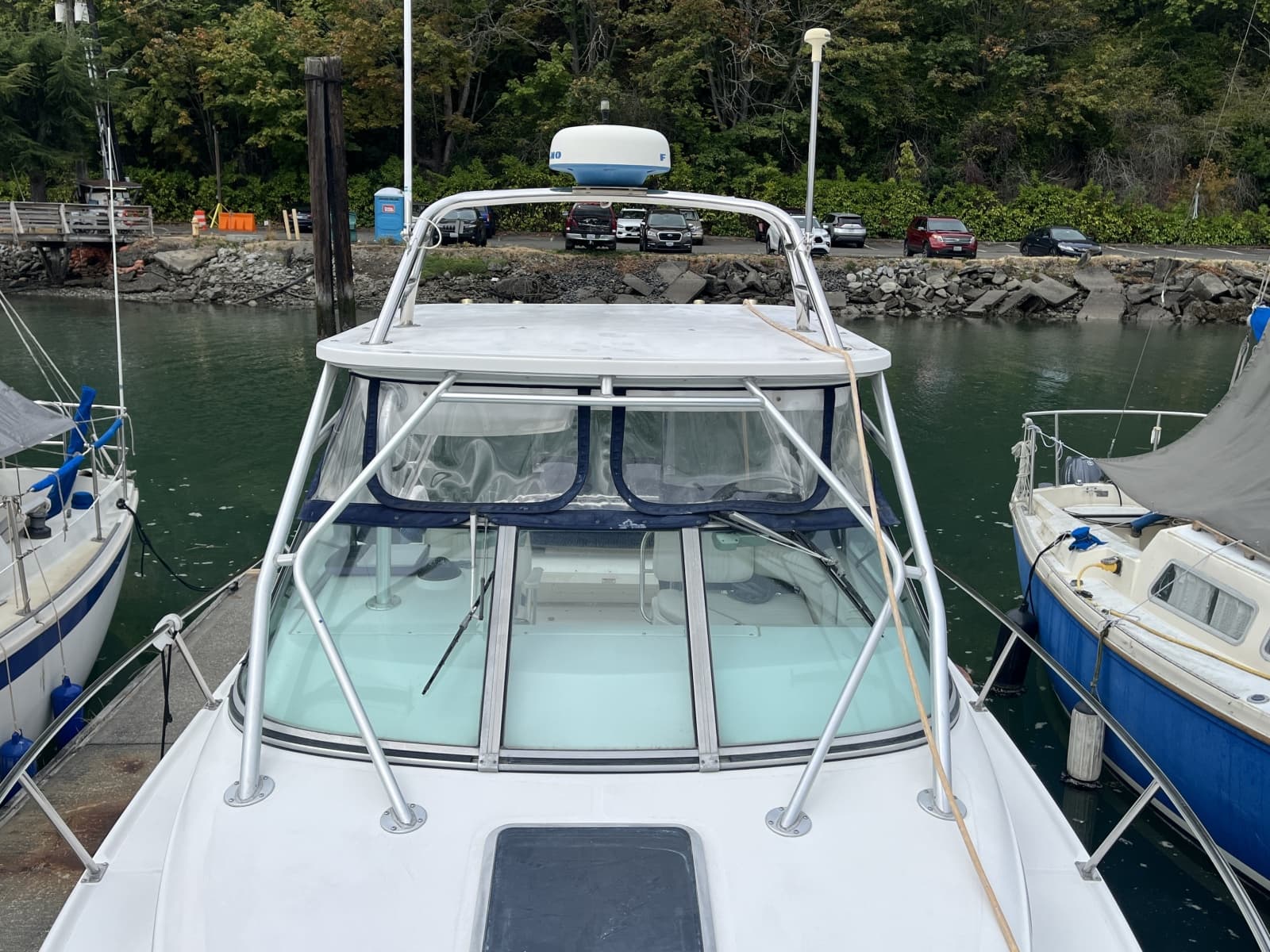 2001 Boston Whaler Conquest 28 - Photo 2