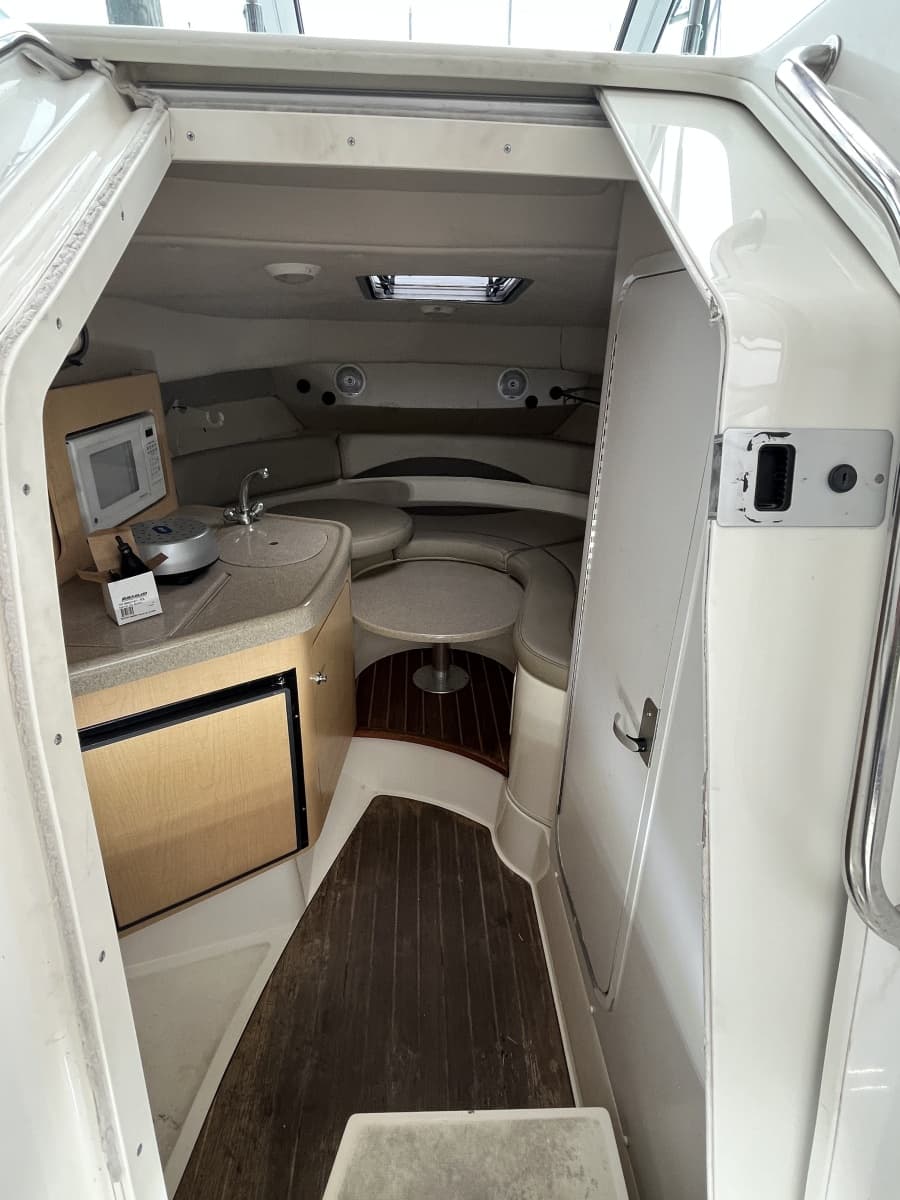 2001 Boston Whaler Conquest 28 - Photo 21