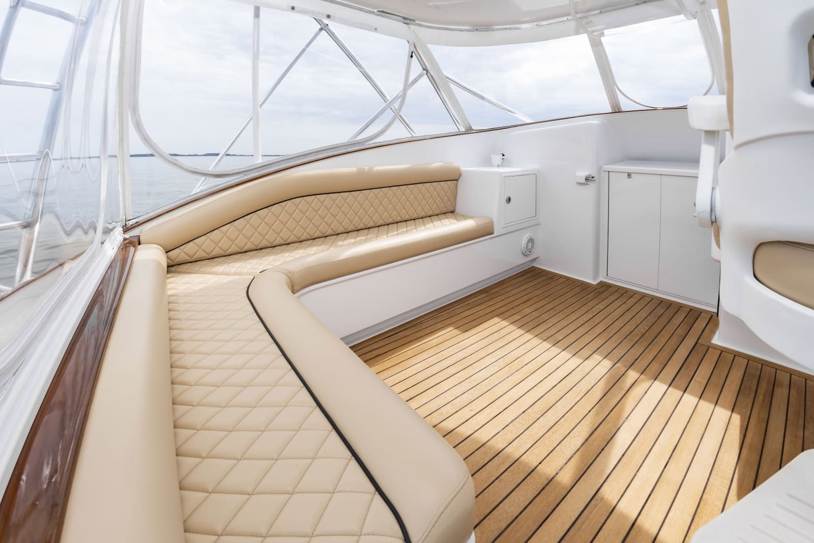 2006 Custom Carolina 36 Express - Photo 21