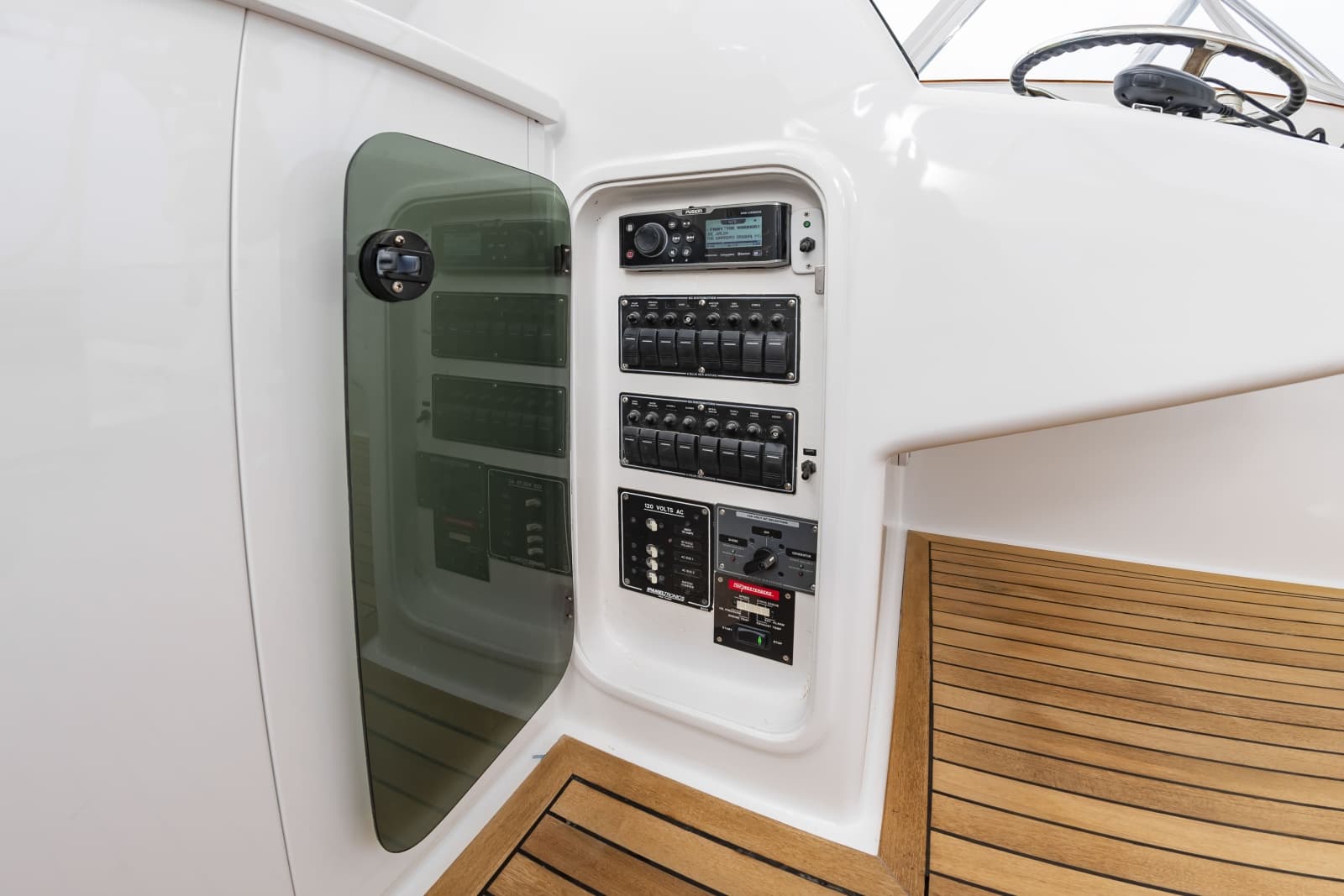 2006 Custom Carolina 36 Express - Photo 23
