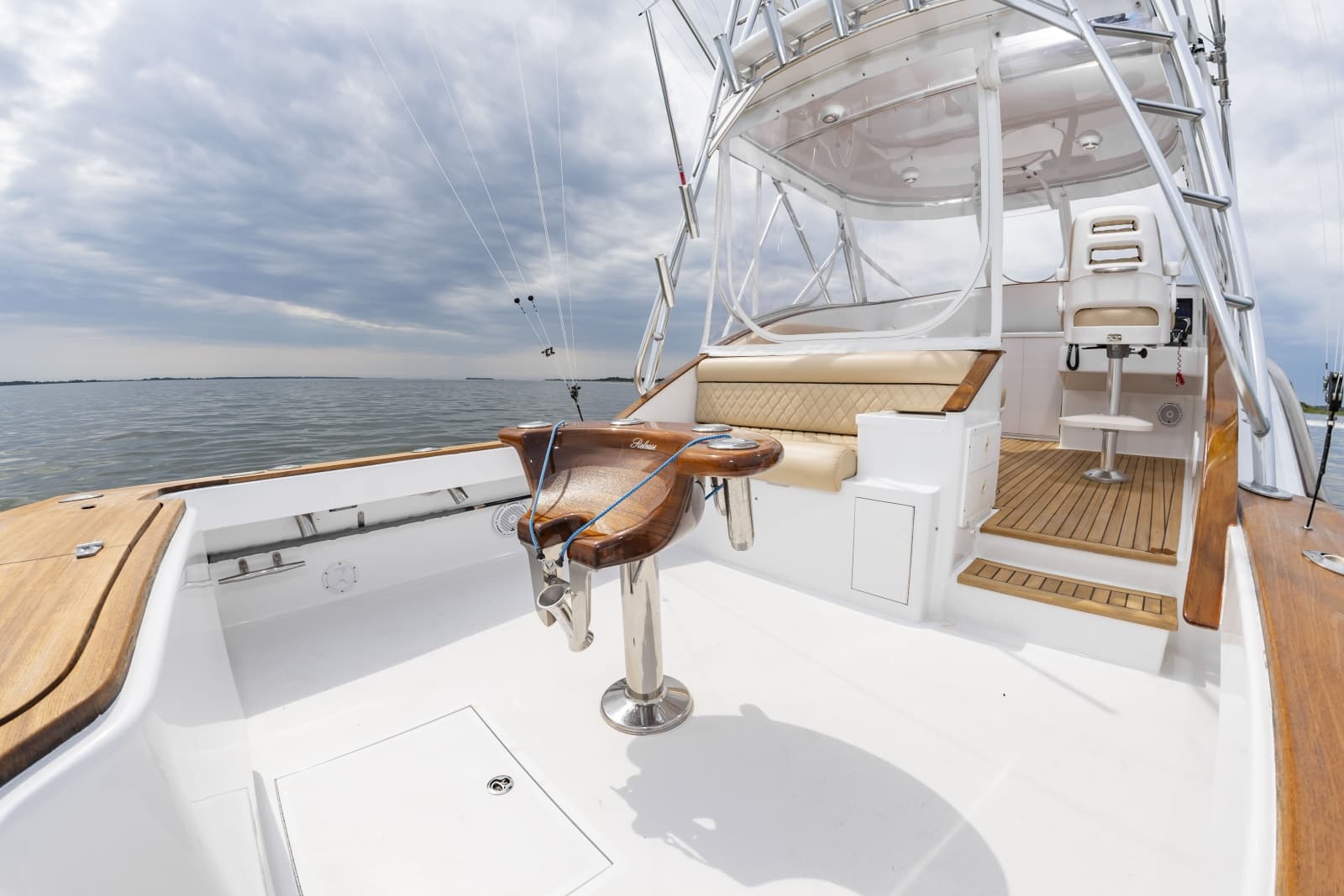2006 Custom Carolina 36 Express - Photo 12