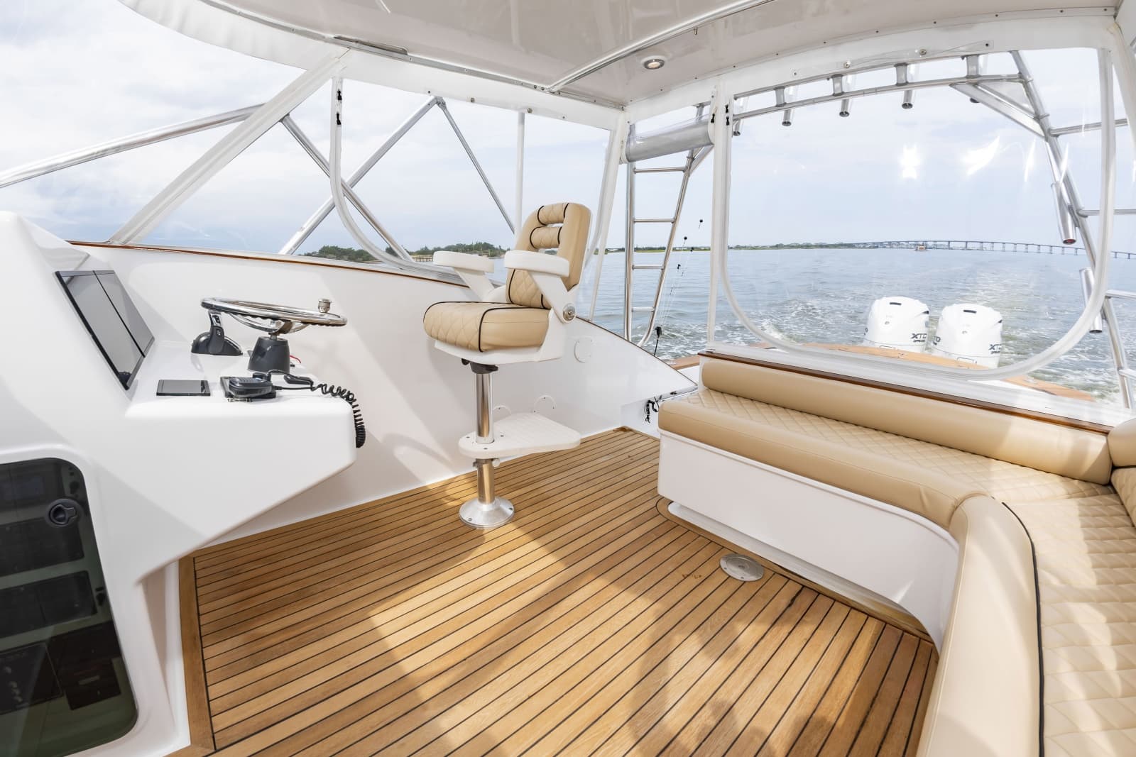 2006 Custom Carolina 36 Express - Photo 22
