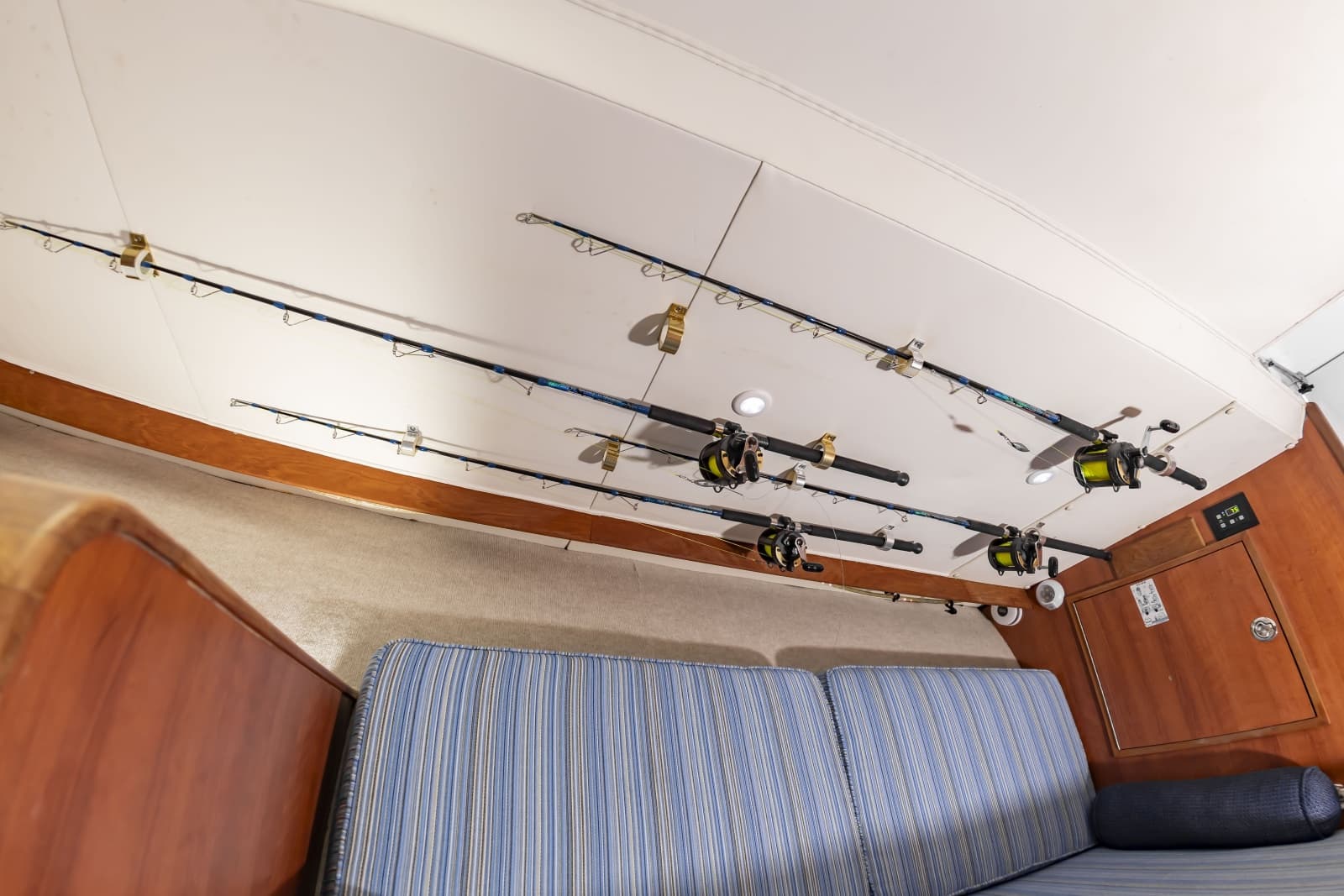 2006 Custom Carolina 36 Express - Photo 43