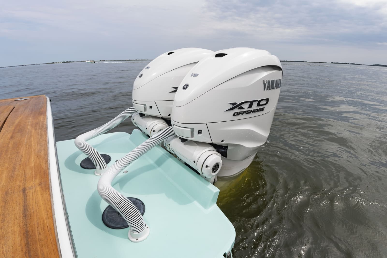 2006 Custom Carolina 36 Express - Photo 15