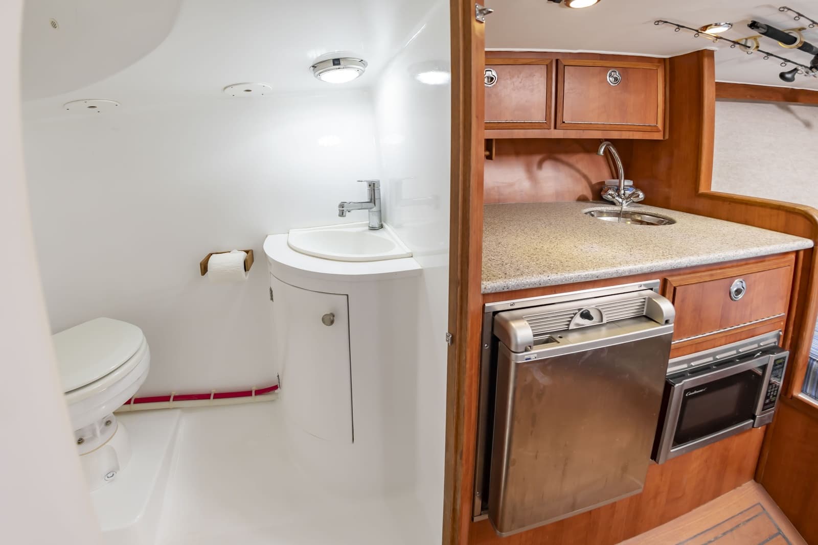 2006 Custom Carolina 36 Express - Photo 38
