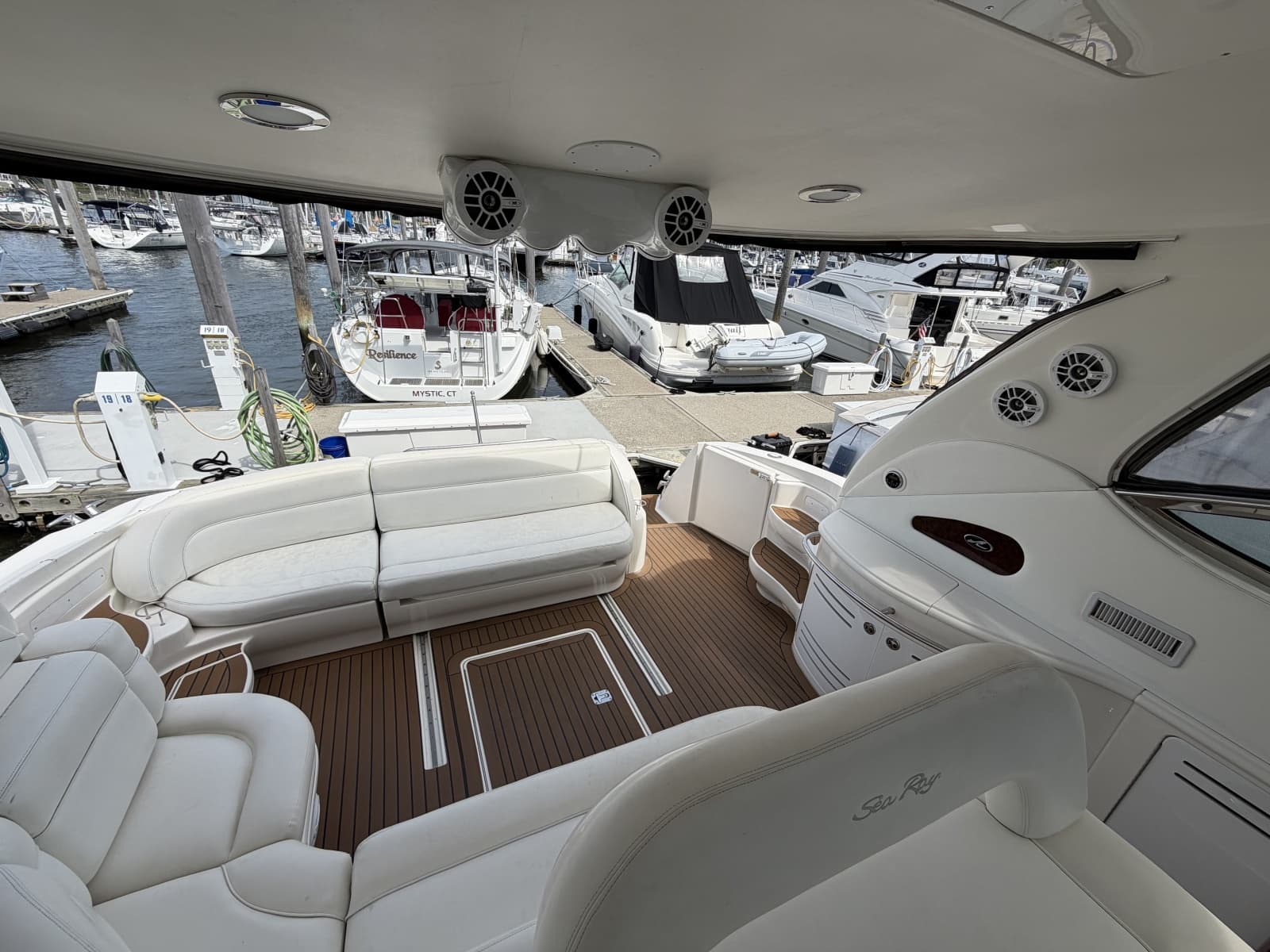 2002 Sea Ray 510 Sundancer - Photo 12
