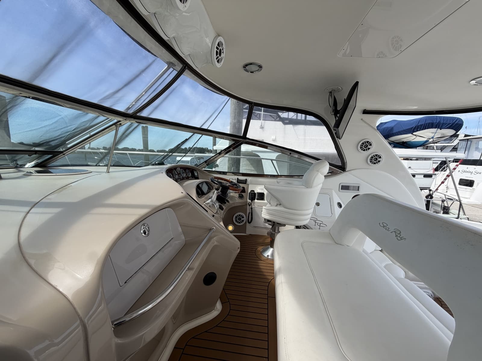 2002 Sea Ray 510 Sundancer - Photo 11