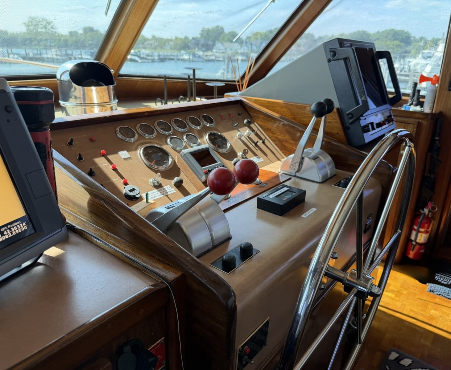 1986 Hatteras CPMY - Photo 17