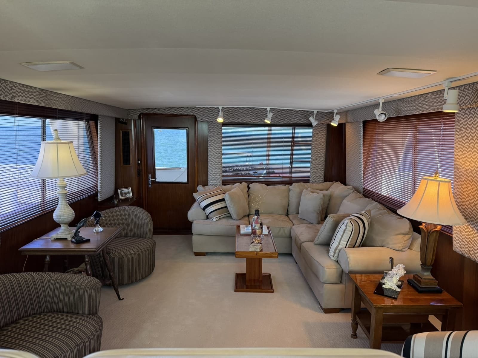 1986 Hatteras CPMY - Photo 9