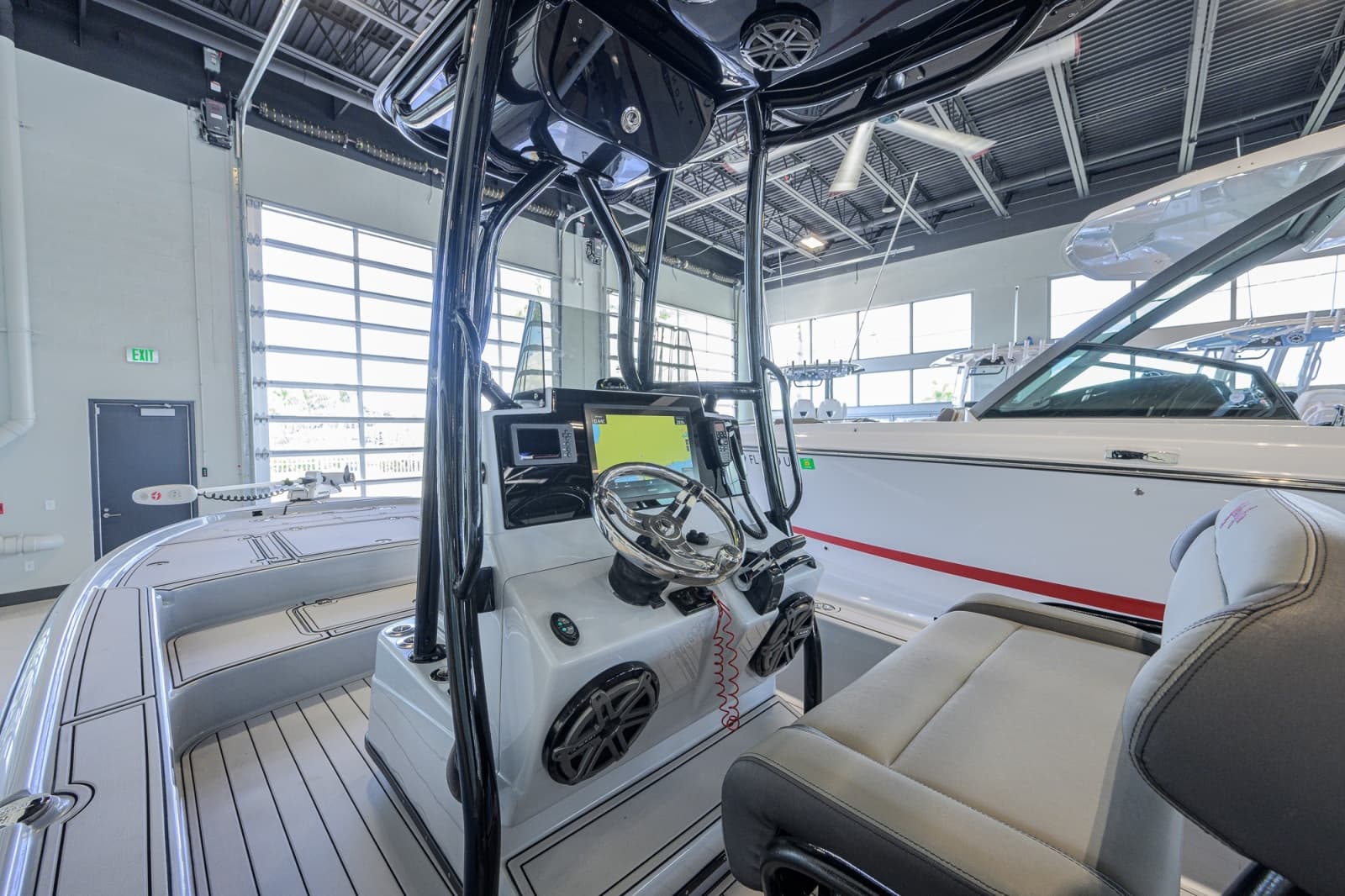 2017 Yellowfin 24 Bay CE - Photo 3