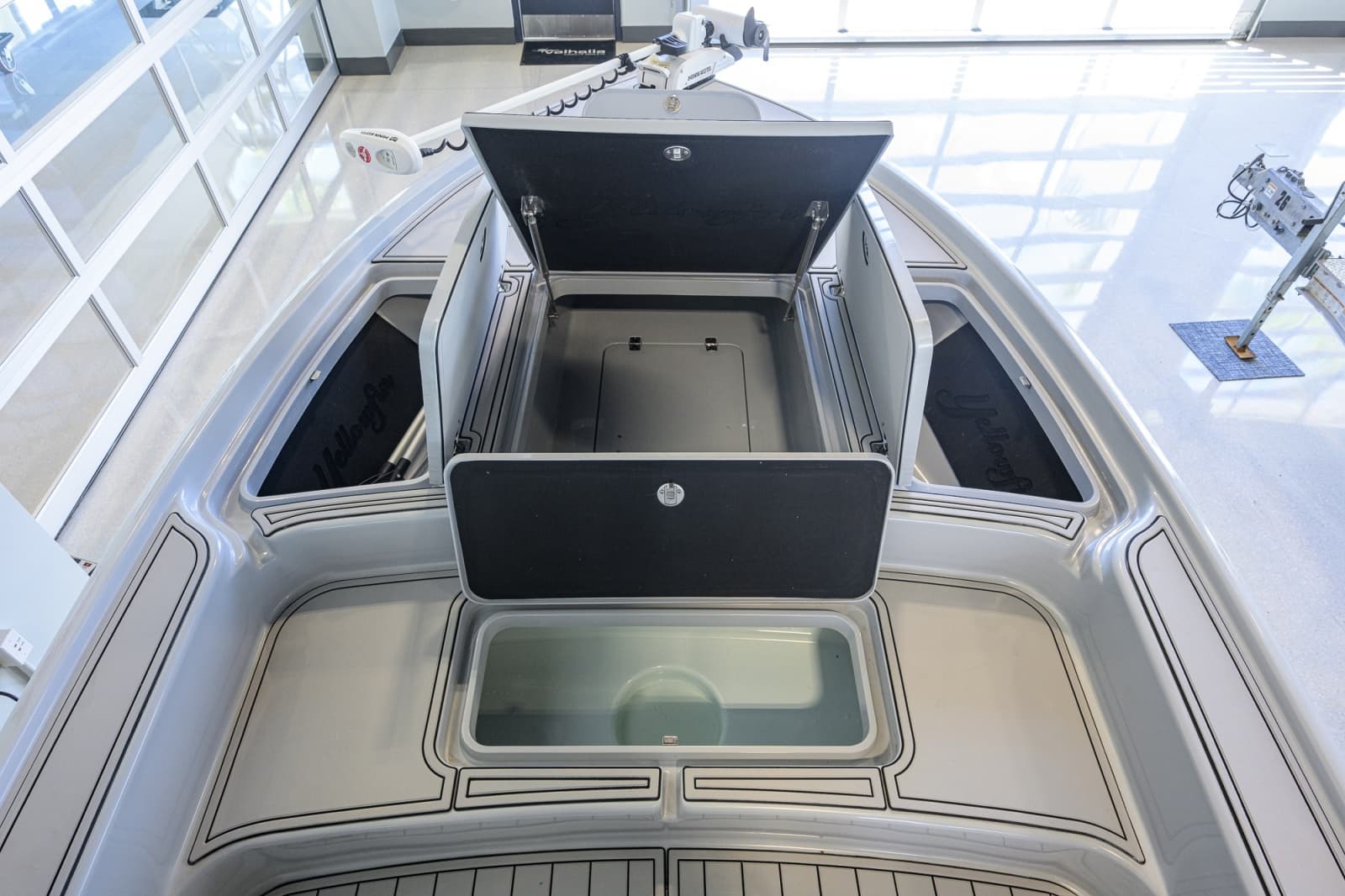 2017 Yellowfin 24 Bay CE - Photo 10