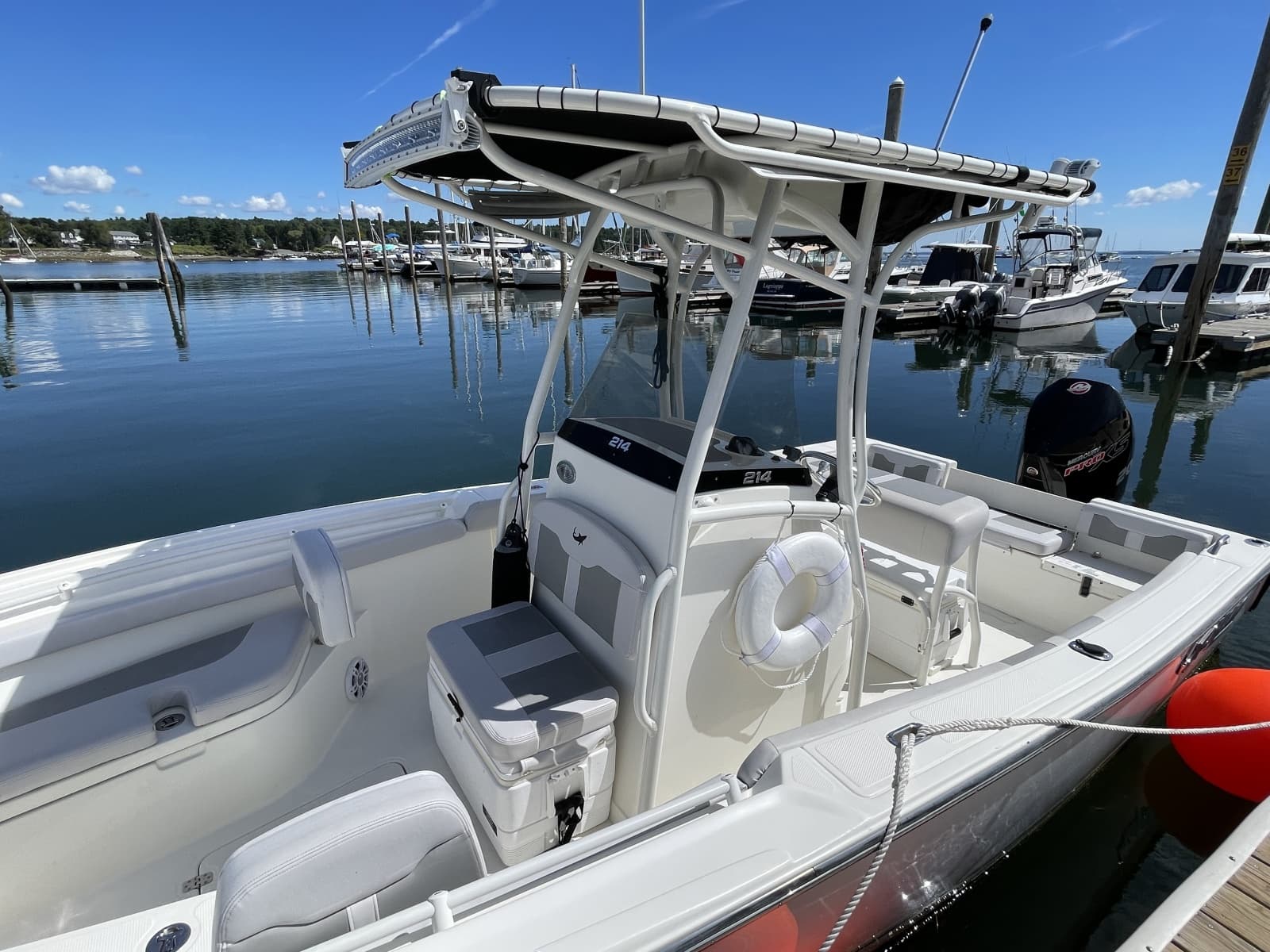 2023 Mako 214 CC - Photo 12