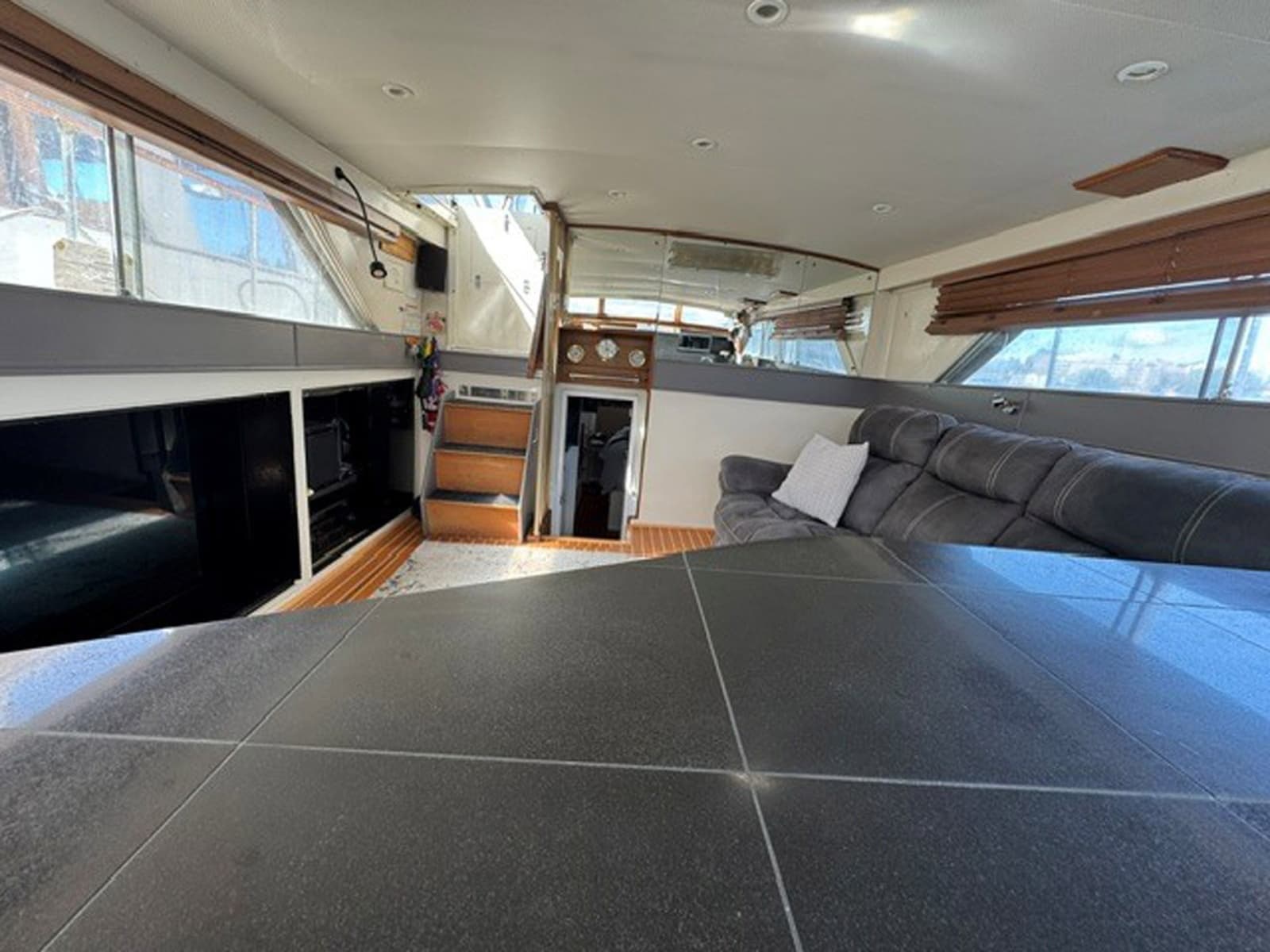 1968 Chris-Craft 47 Commander - Photo 4
