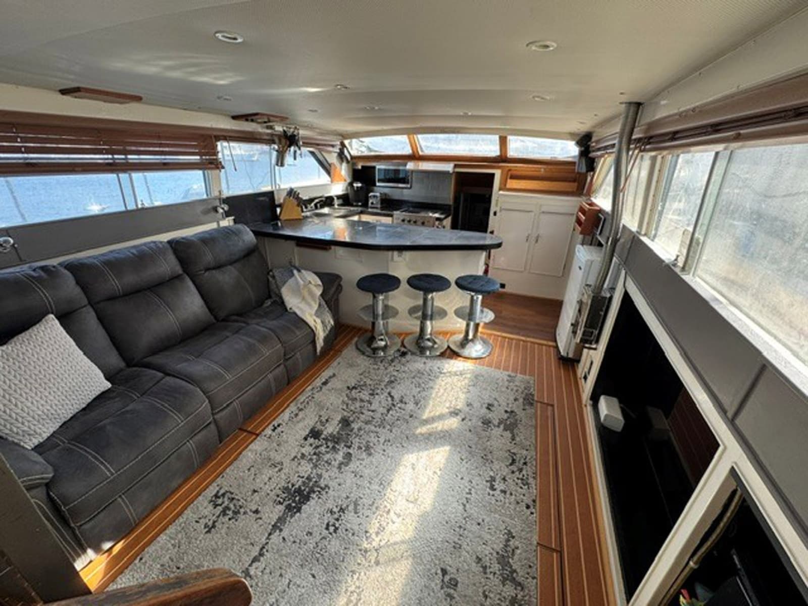 1968 Chris-Craft 47 Commander - Photo 7
