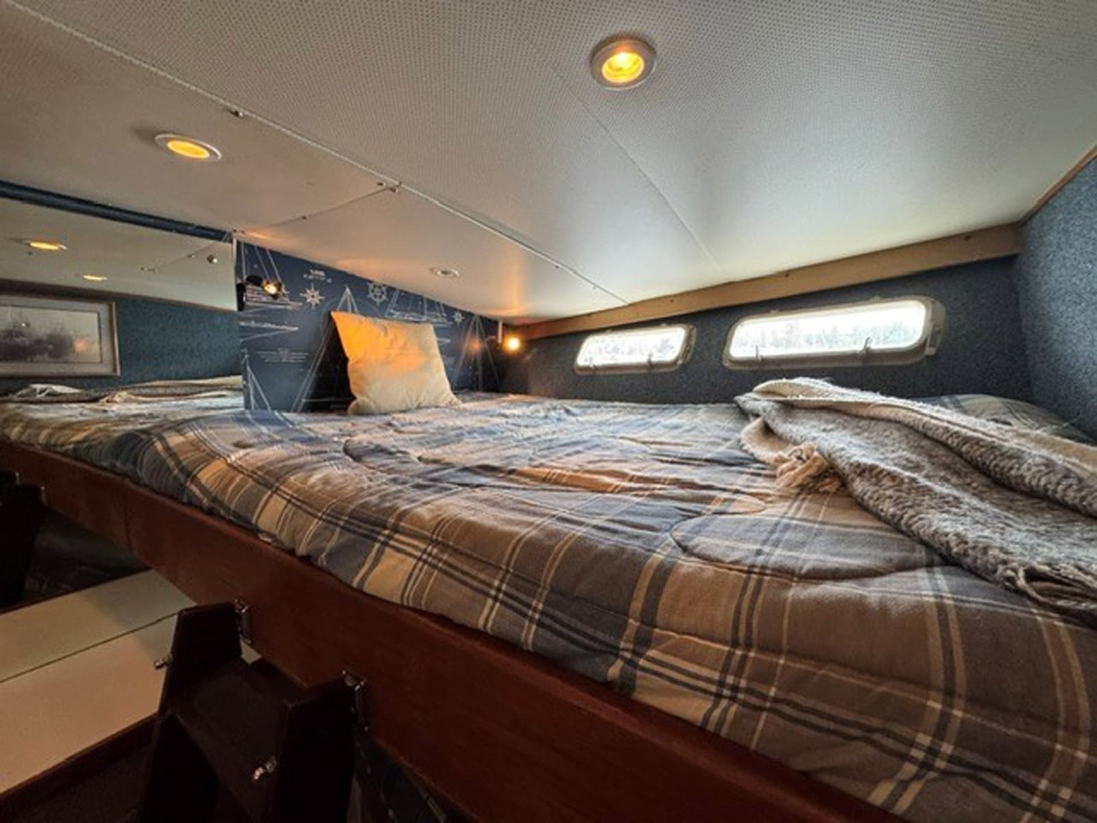 1968 Chris-Craft 47 Commander - Photo 15