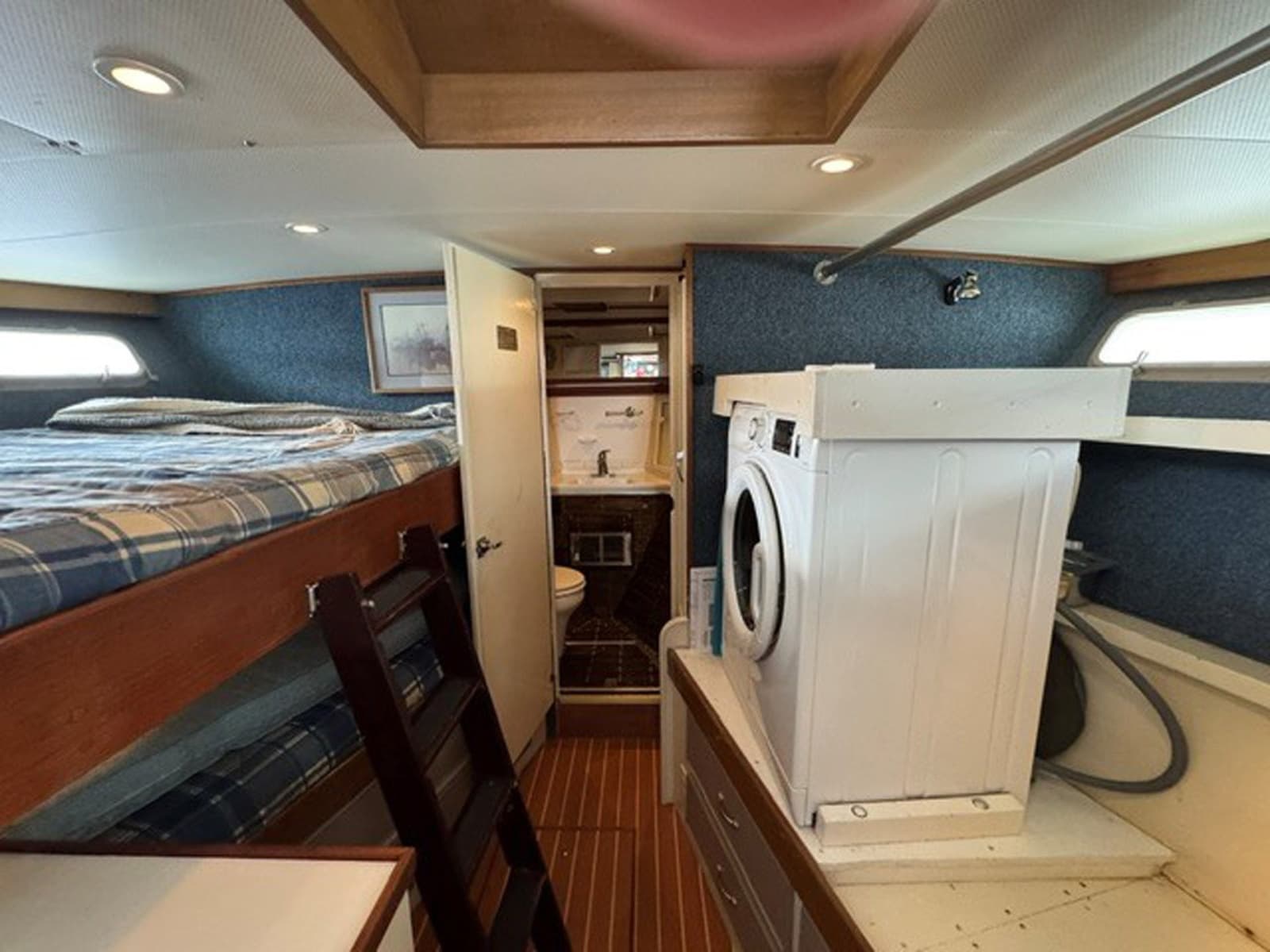 1968 Chris-Craft 47 Commander - Photo 14