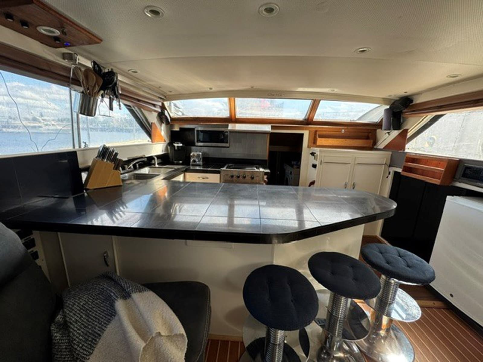 1968 Chris-Craft 47 Commander - Photo 5