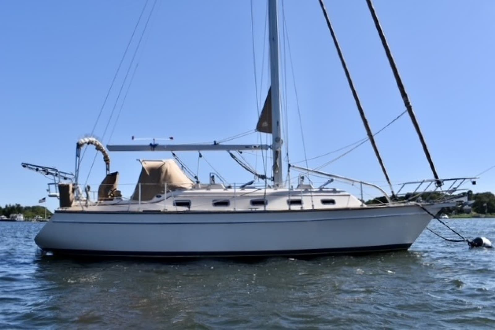 2004 Island Packet 370 - Photo 3