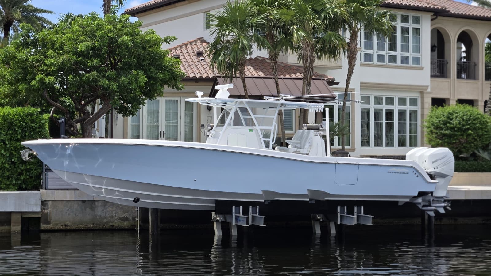 2018 Invincible 39 Open - Photo 1