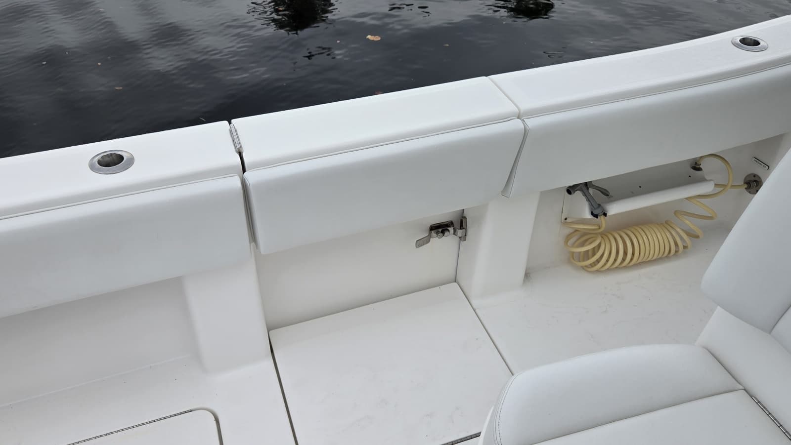 2018 Invincible 39 Open - Photo 26
