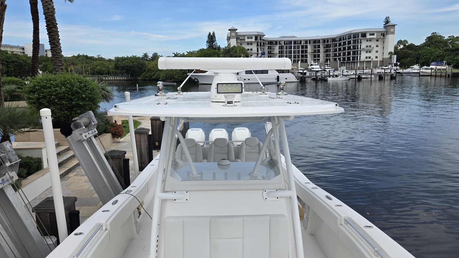 2018 Invincible 39 Open - Photo 20