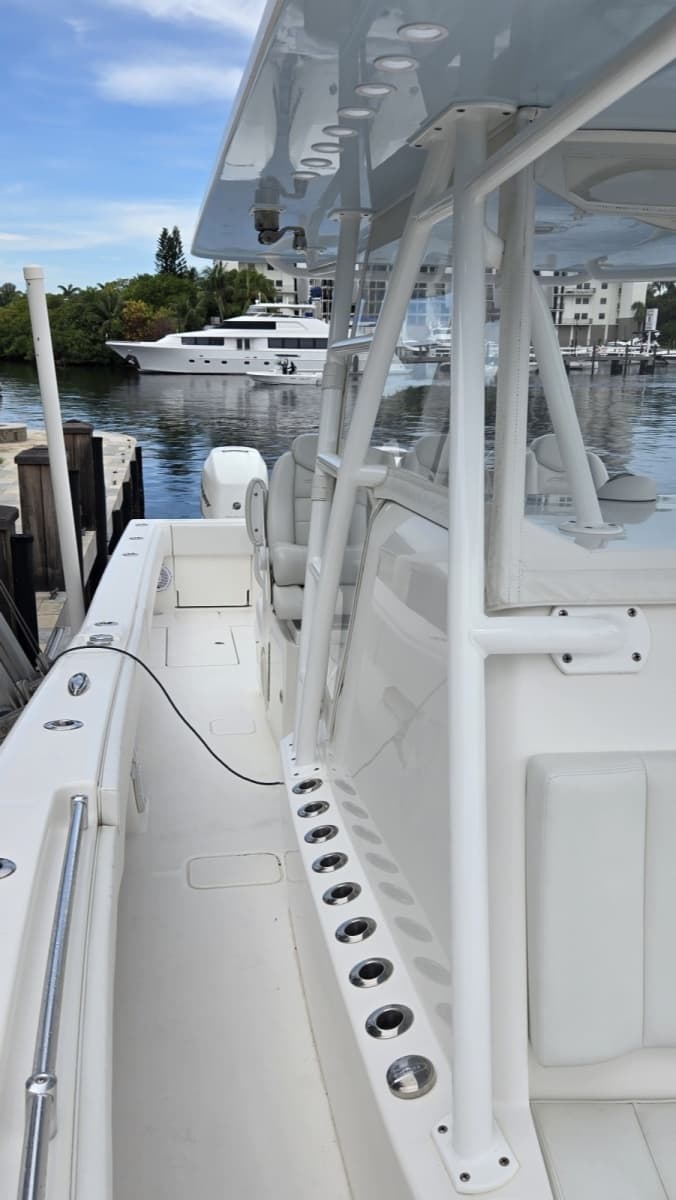 2018 Invincible 39 Open - Photo 21