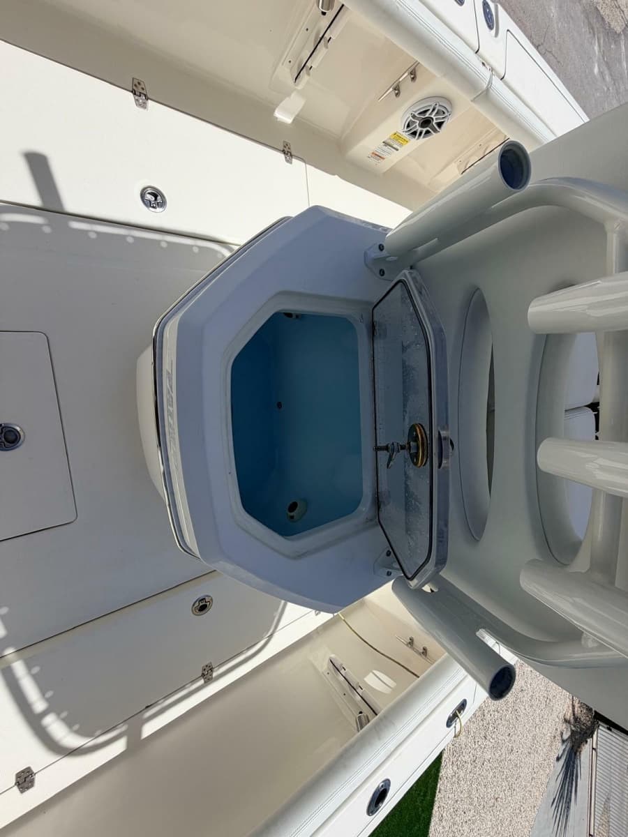 2024 Pathfinder 2400 Open - Photo 9