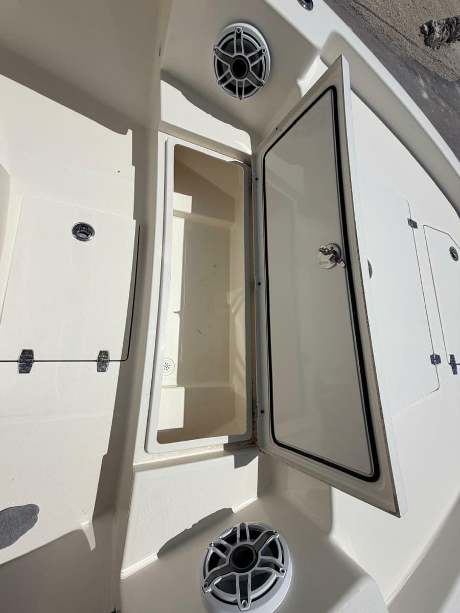 2024 Pathfinder 2400 Open - Photo 15