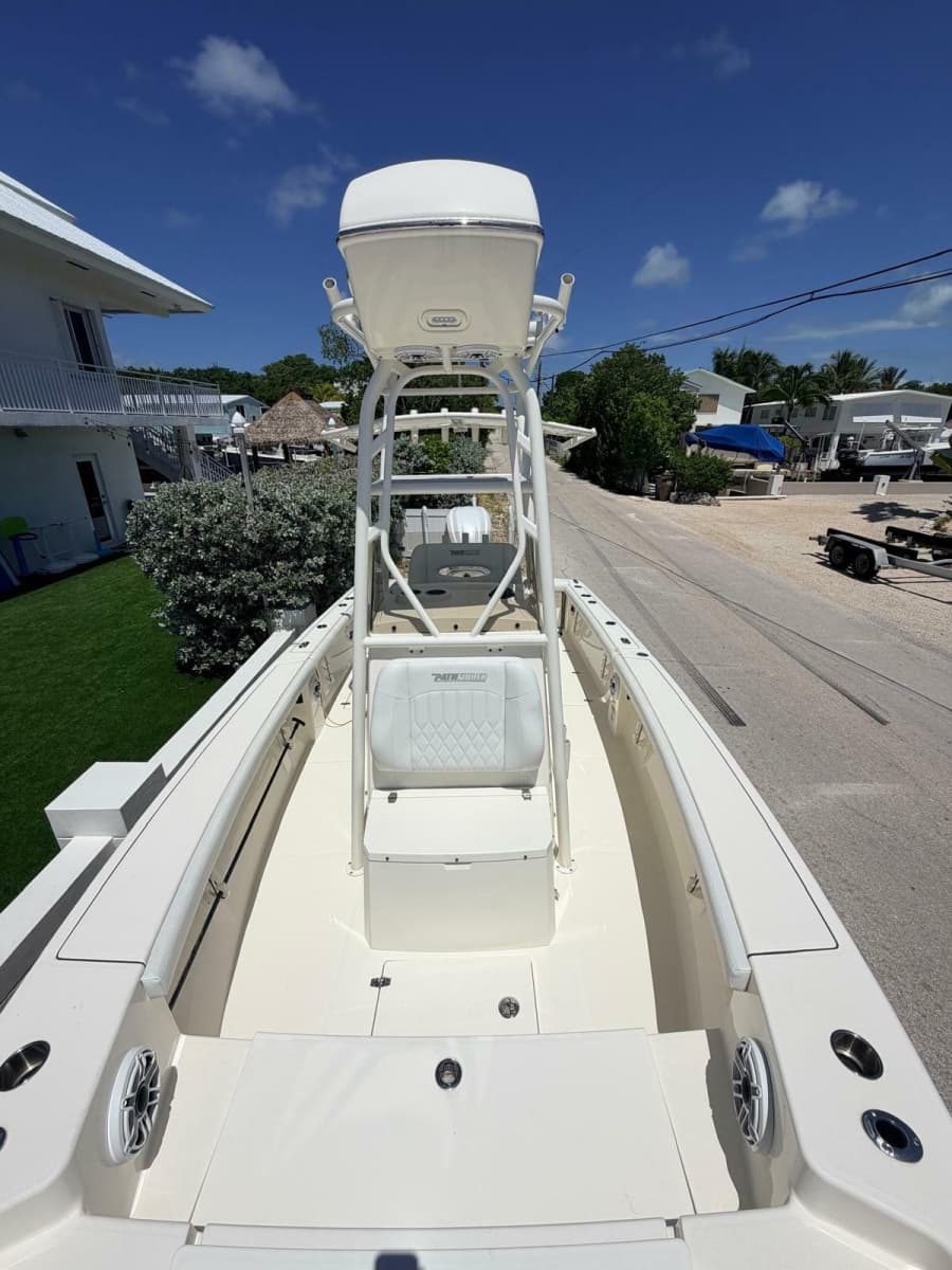 2024 Pathfinder 2400 Open - Photo 14