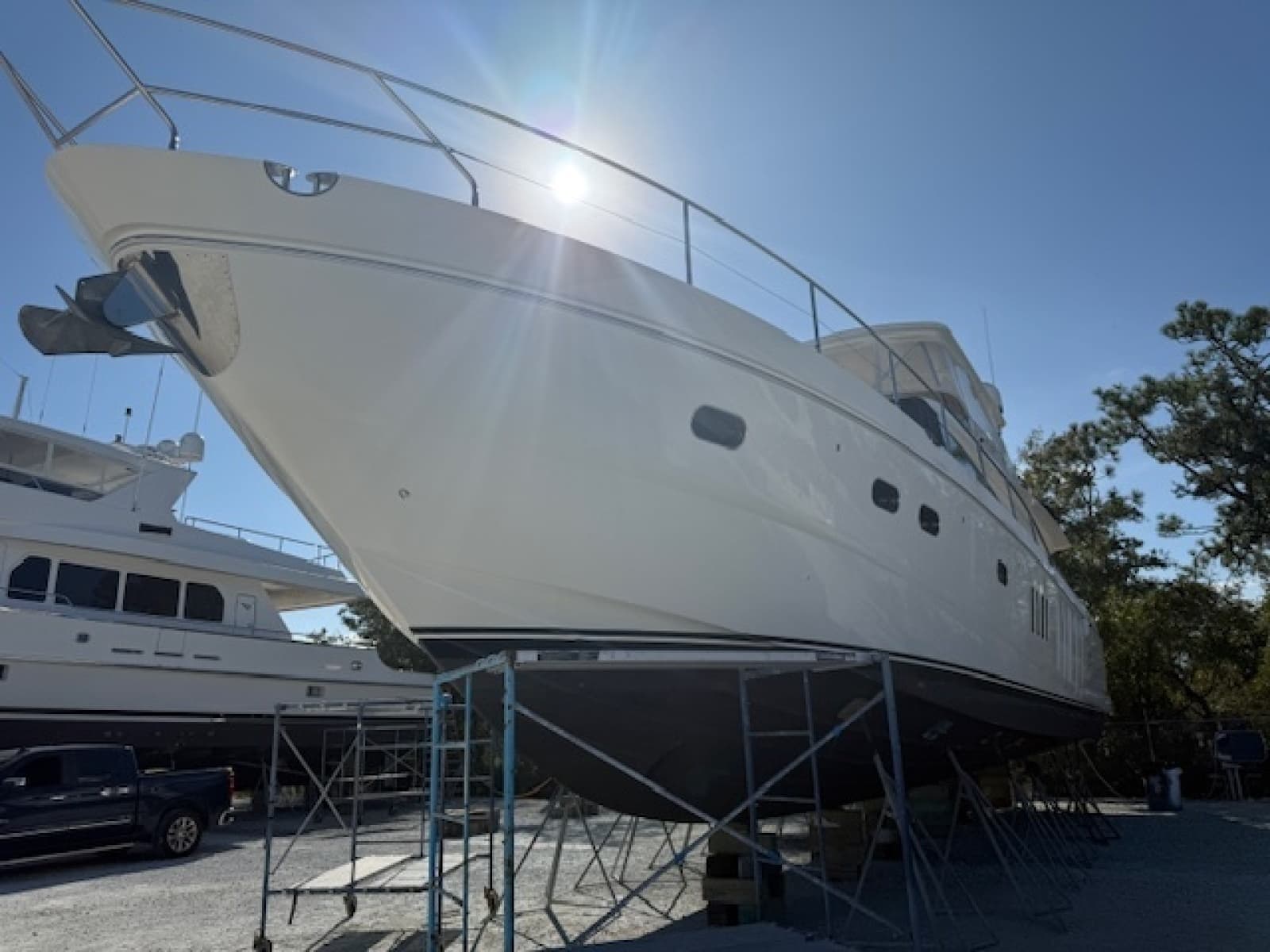 2007 Princess Flybridge - Photo 23