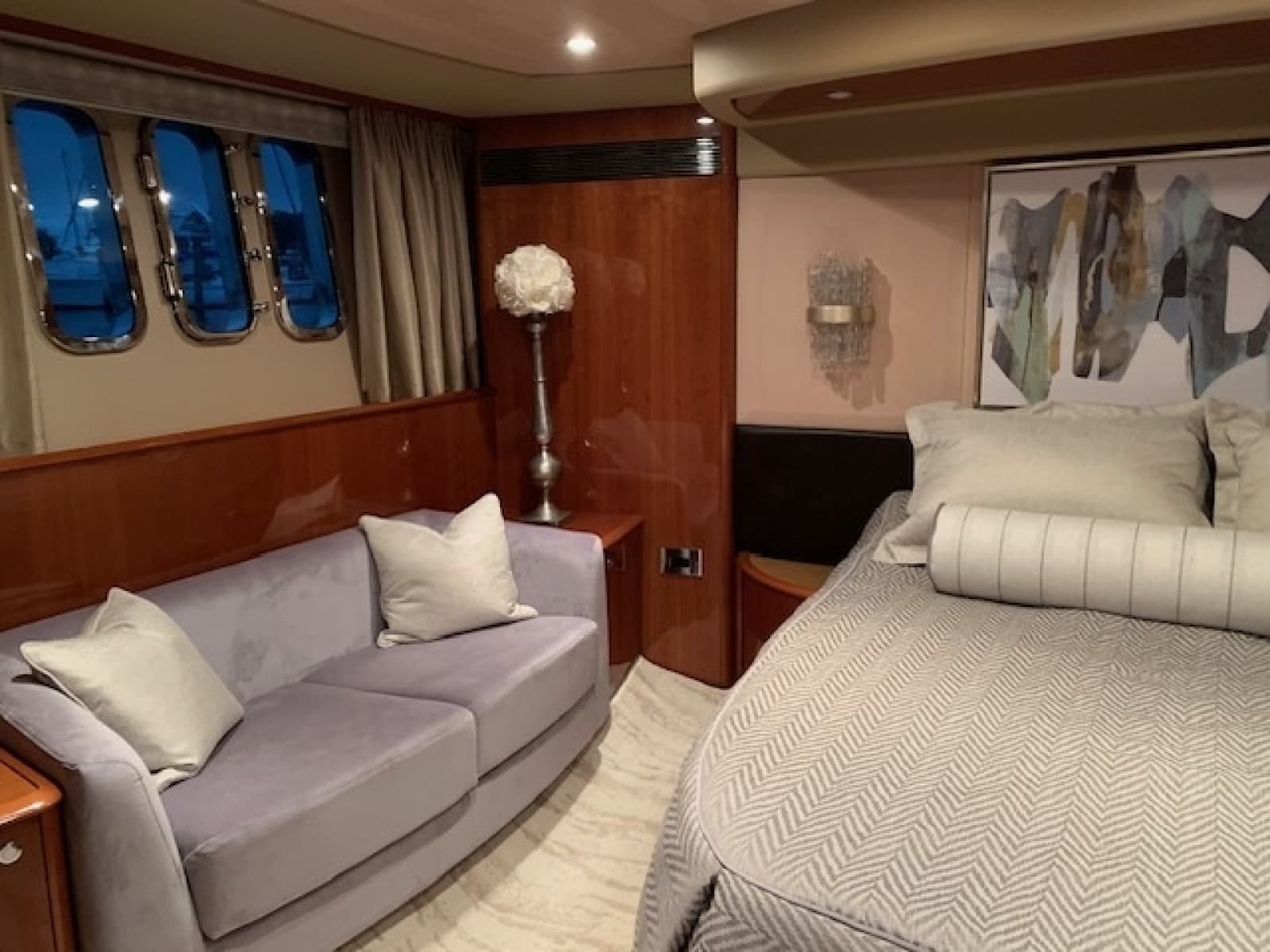 2007 Princess Flybridge - Photo 43