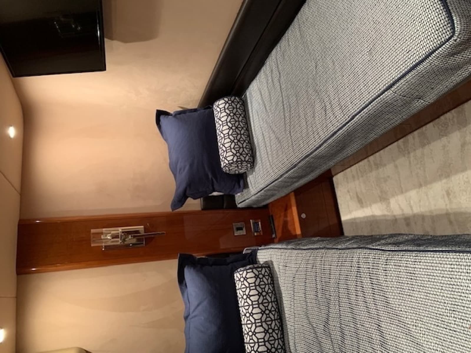 2007 Princess Flybridge - Photo 40