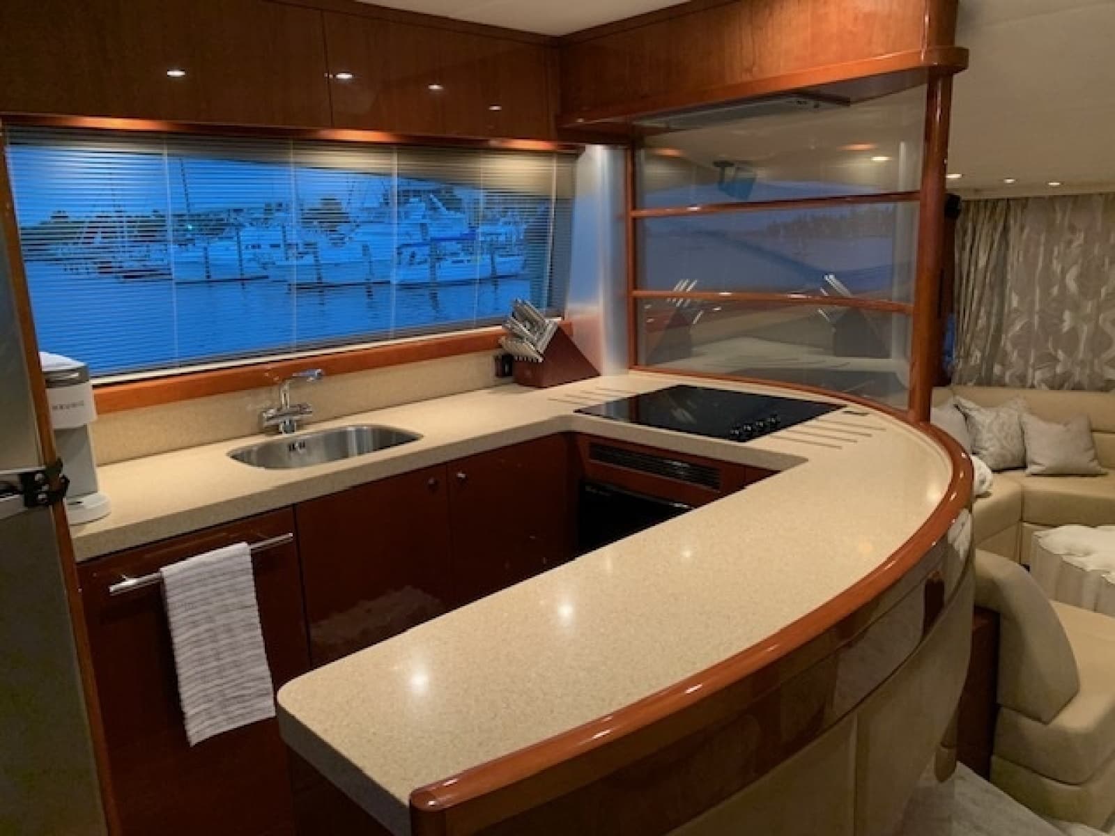 2007 Princess Flybridge - Photo 46