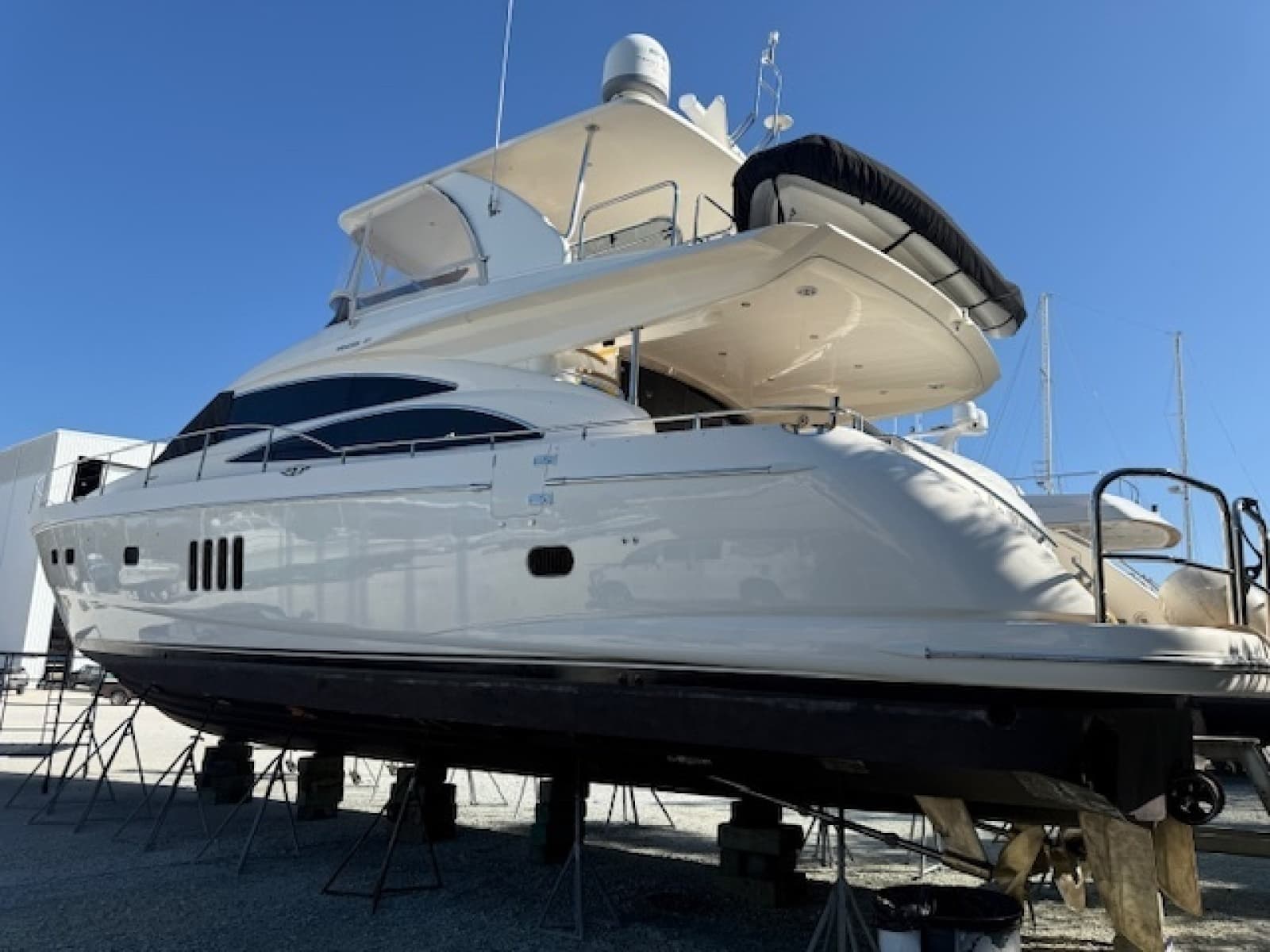 2007 Princess Flybridge - Photo 25