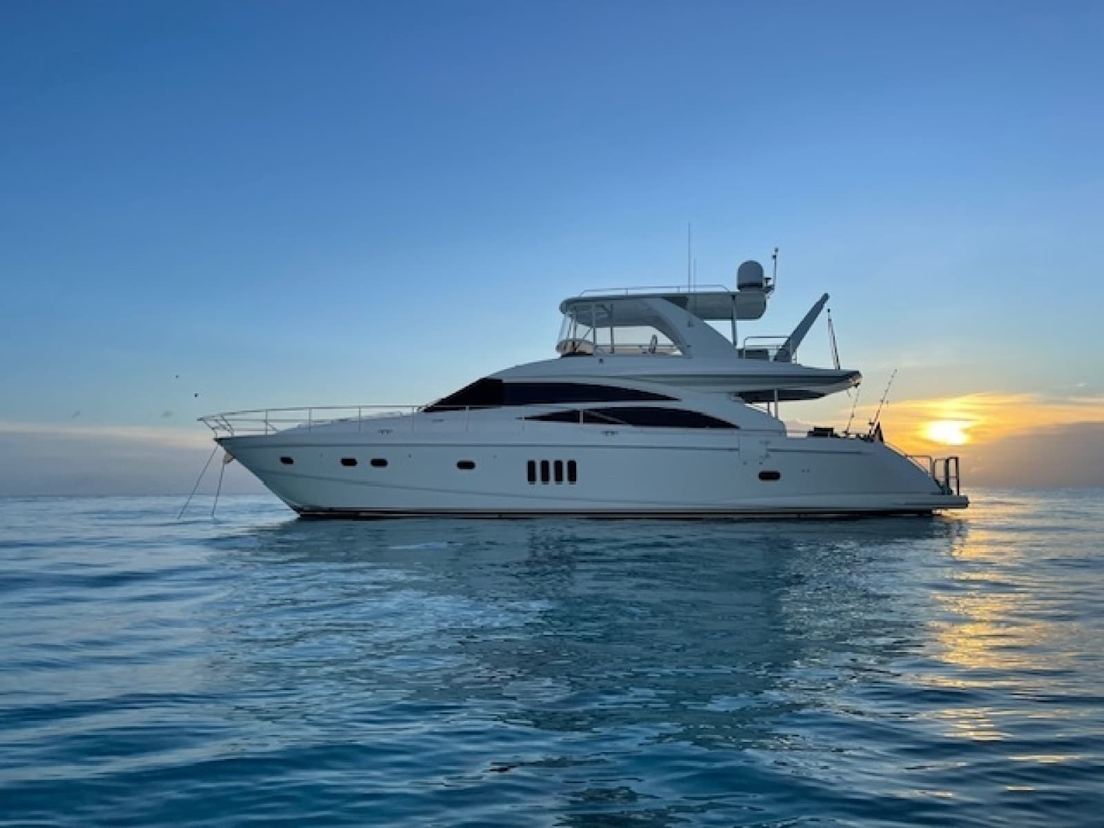 2007 Princess Flybridge - Photo 12