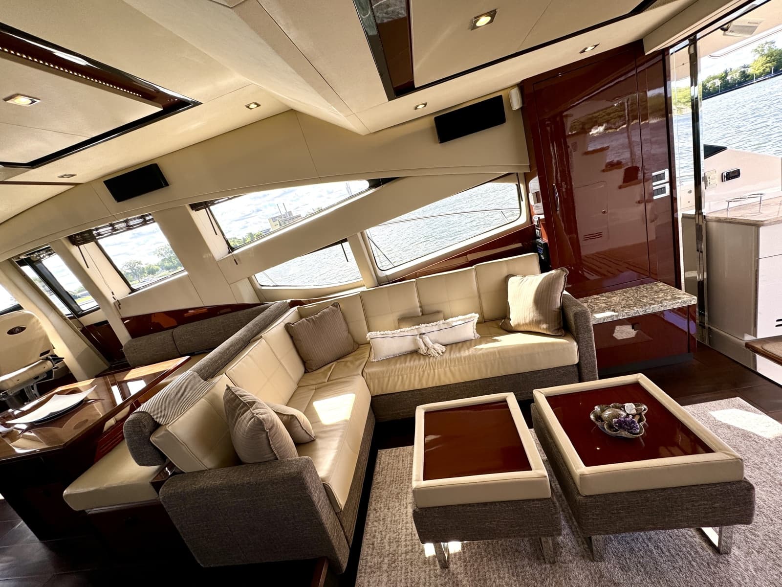 2017 Sea Ray L650 Fly - Photo 106