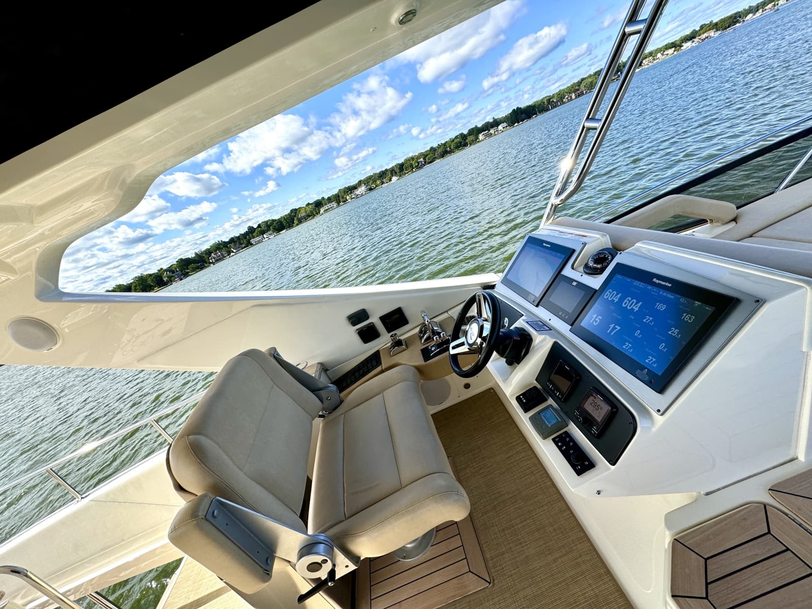 2017 Sea Ray L650 Fly - Photo 46