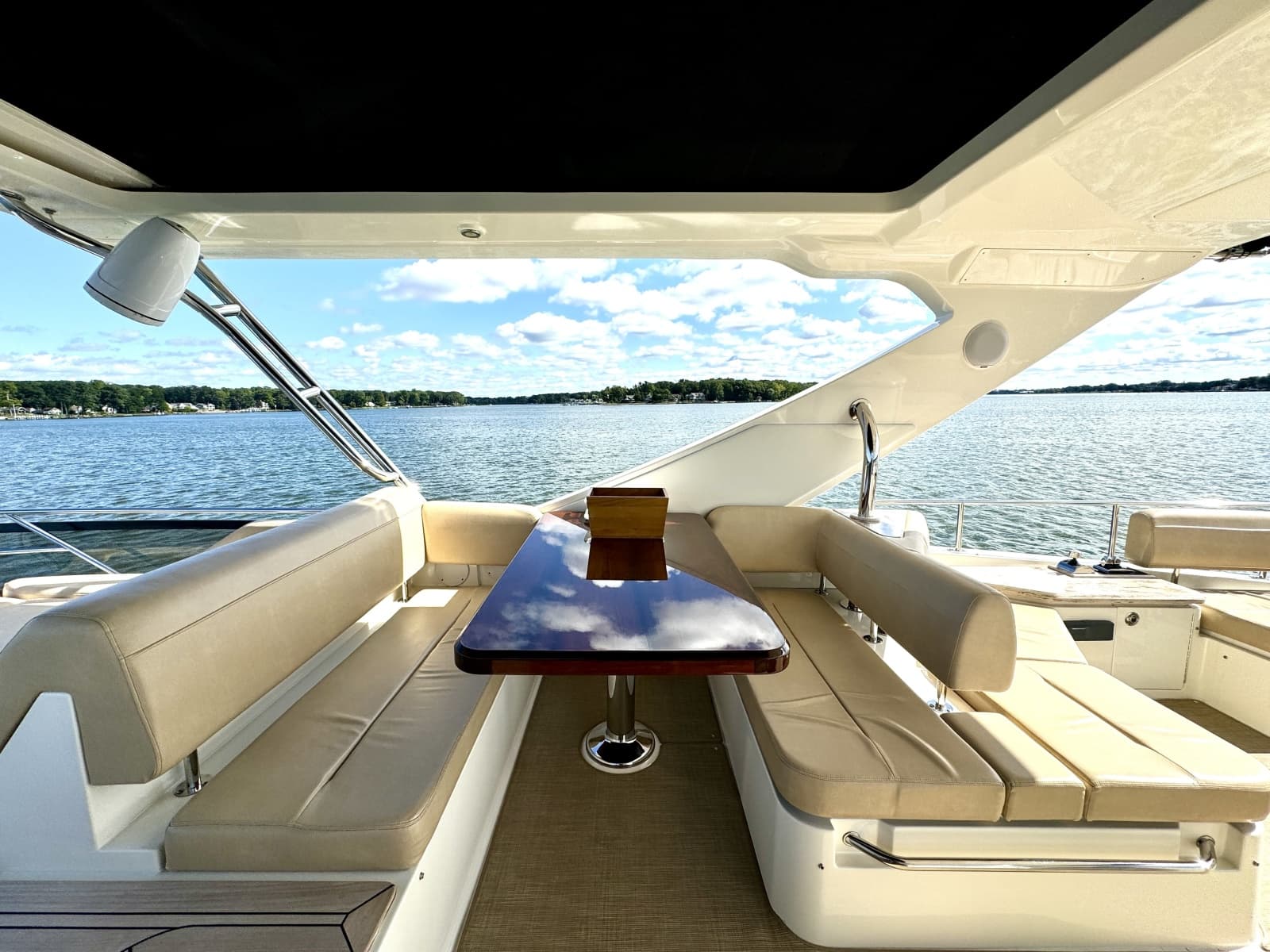 2017 Sea Ray L650 Fly - Photo 36
