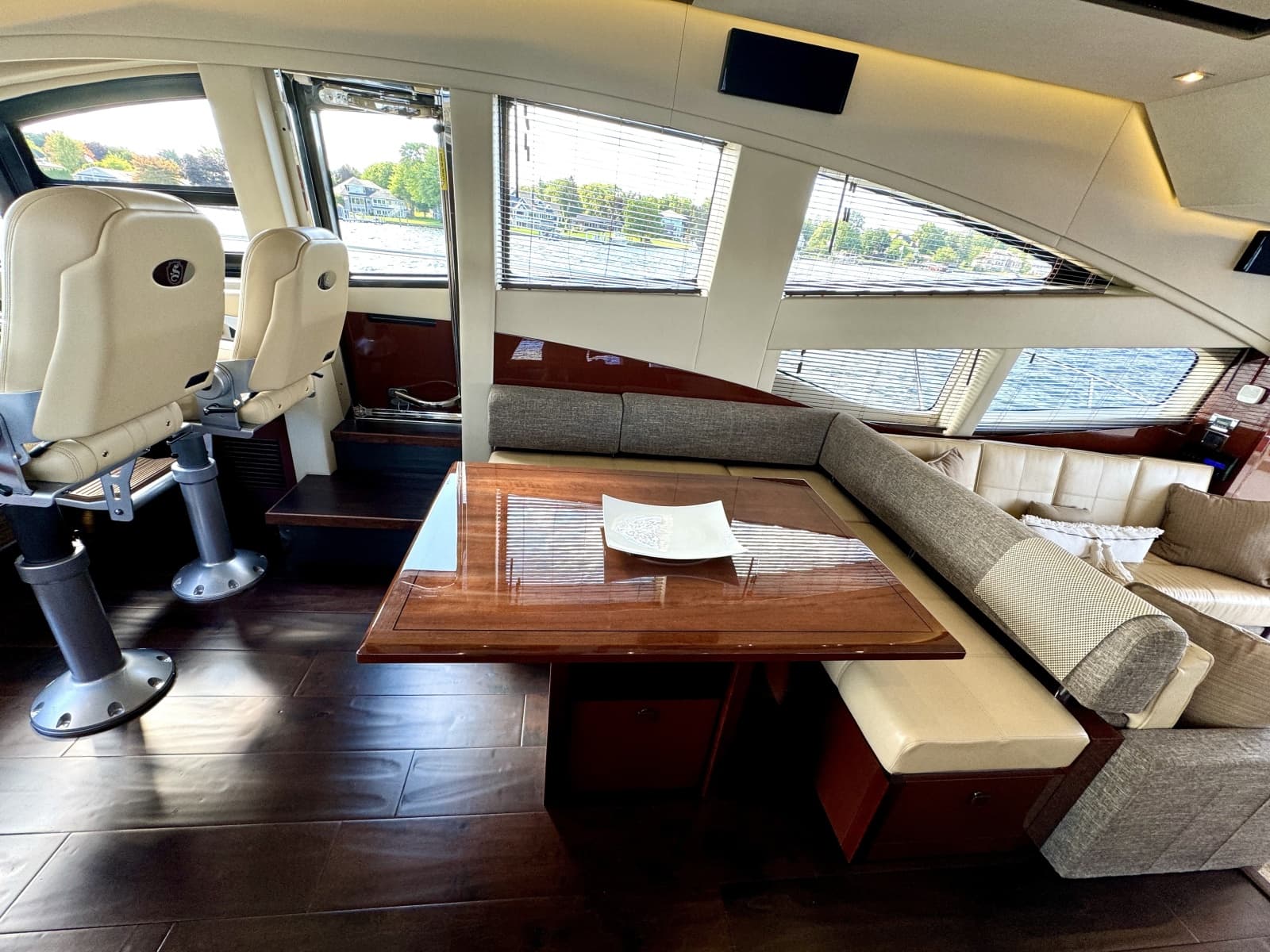 2017 Sea Ray L650 Fly - Photo 26