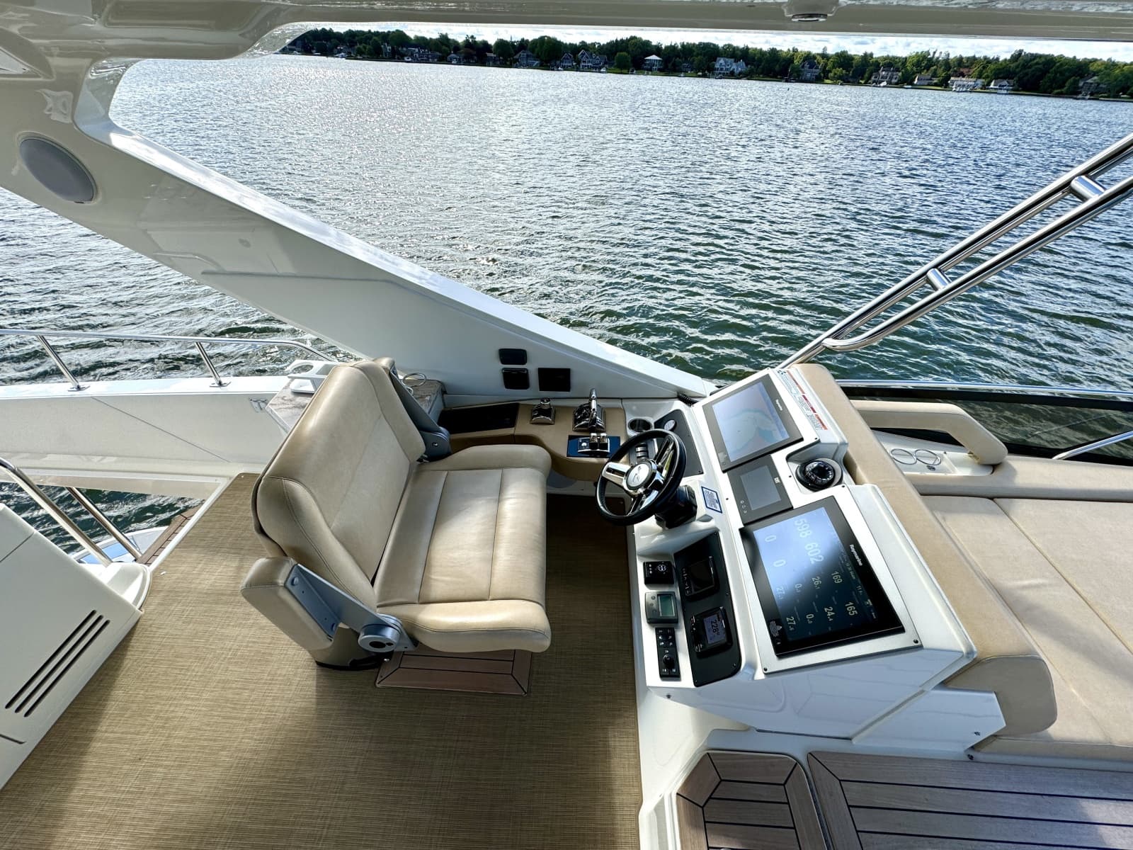 2017 Sea Ray L650 Fly - Photo 71