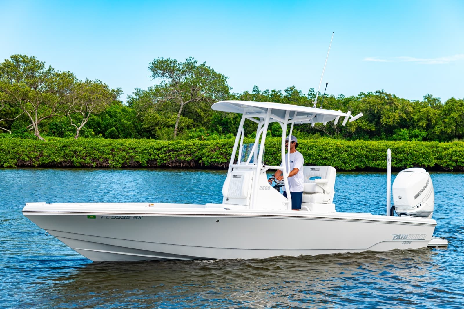 2021 Pathfinder 2500 Hybrid - Photo 4