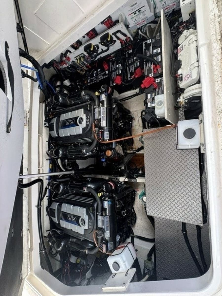 2020 Sea Ray 320 Sundancer - Photo 34