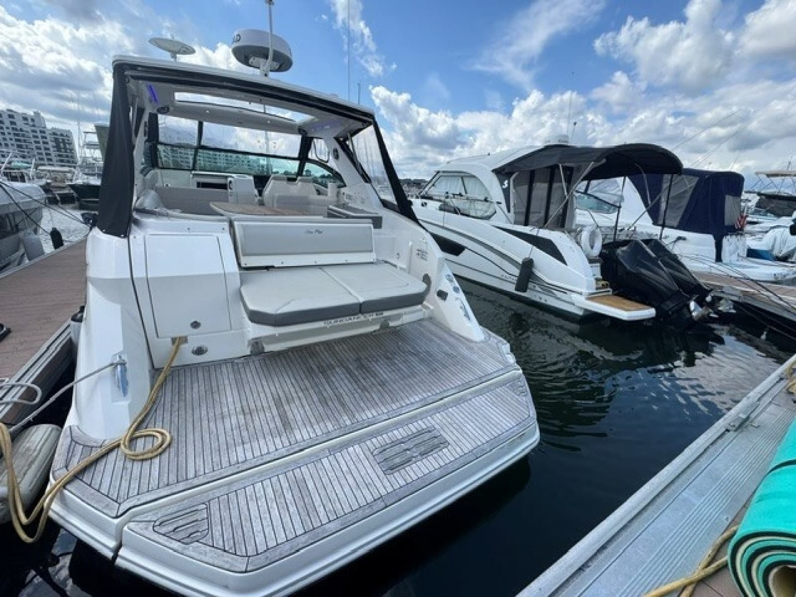 2020 Sea Ray 320 Sundancer - Photo 5