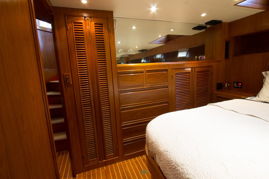 1997 Offshore Yachts Pilothouse Motor Yacht - Photo 21