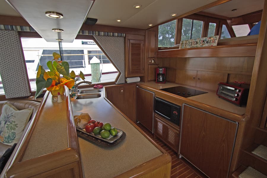 1997 Offshore Yachts Pilothouse Motor Yacht - Photo 14