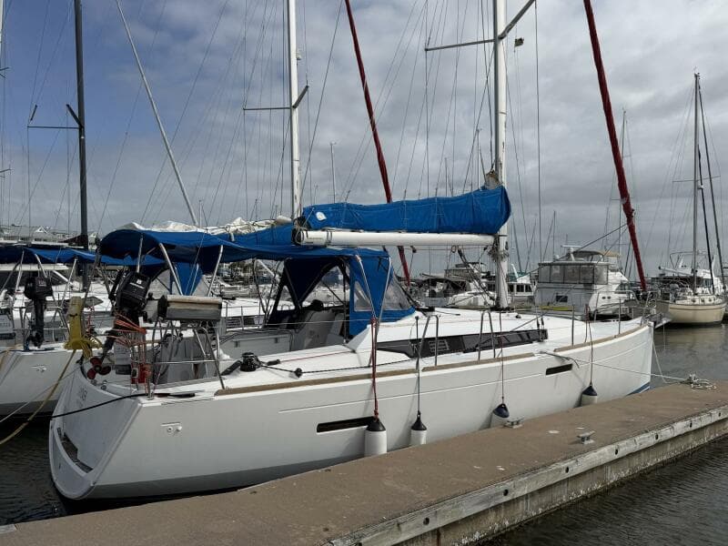 2018 Jeanneau Sun Odyssey 389 - Photo 3