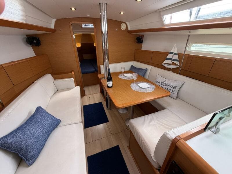 2018 Jeanneau Sun Odyssey 389 - Photo 28